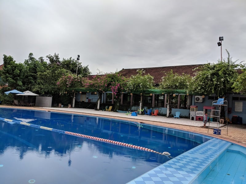 Sân cát lớn cho trẻ em