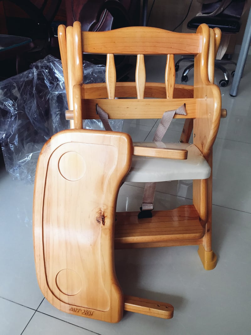 Khay ăn nằm rời, chỉ tốn 5 phút lắp ráp là xong