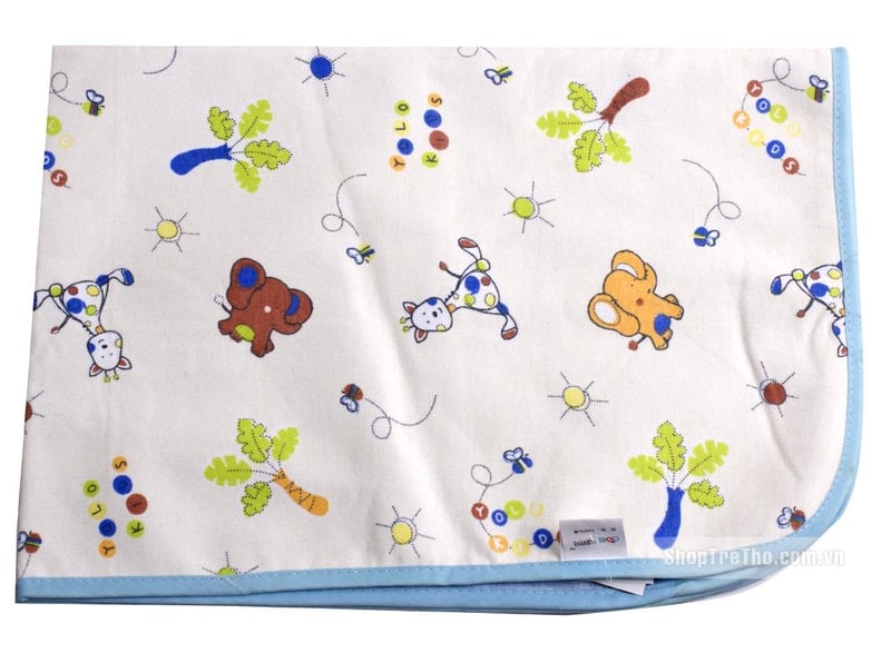 Miếng lót thay tả rất hữu dụng khi ra ngoài cùng bé